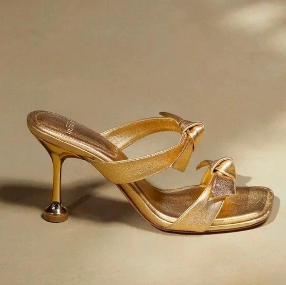 $595 Alexandre Birman Clarita Square Flare 85 in Oro Gold - Picture 16 of 16